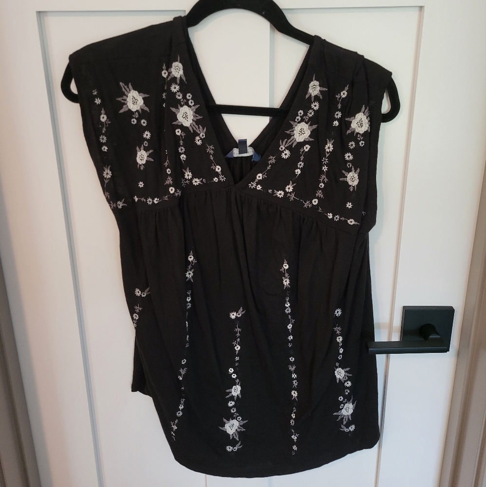 Lucky Brand top